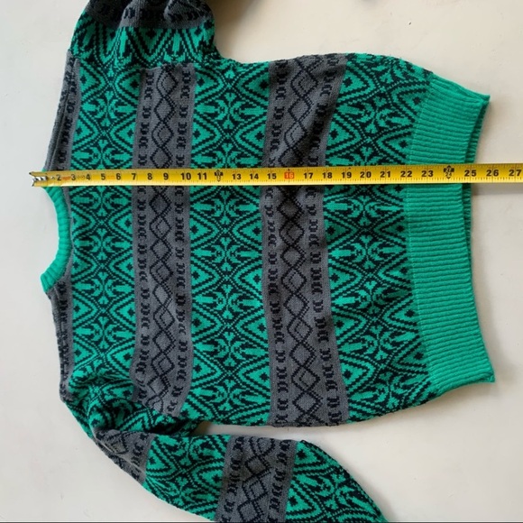 Vintage Grandpa Knit Sweater - Green Pattern - Picture 8 of 8
